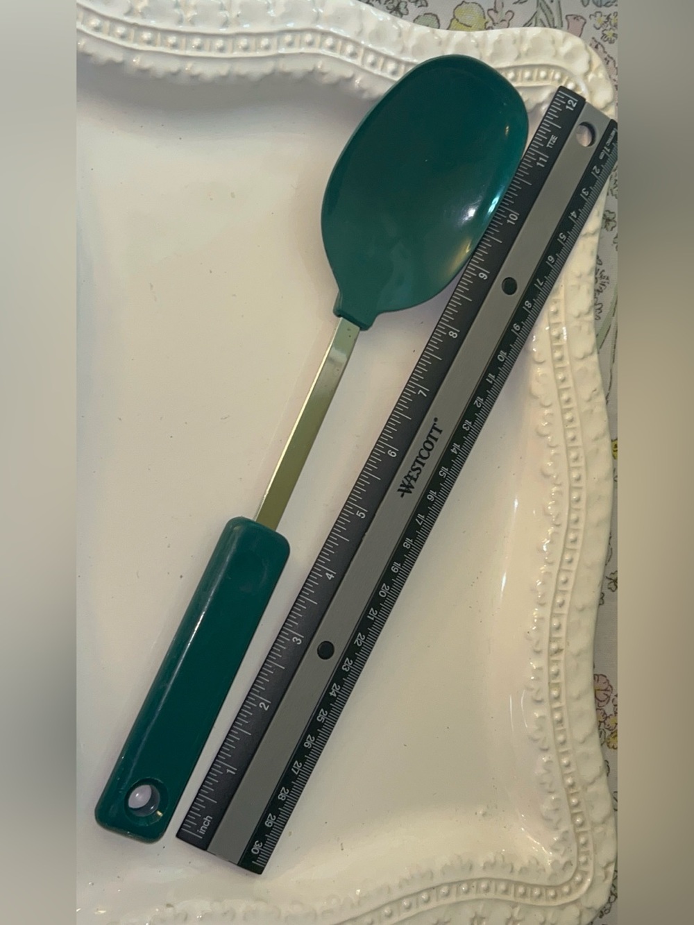 Vintage EKCO nylon solid mixing and serving spoon - Picture 9 of 9